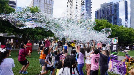 NEXT LEVEL BUBBLES OUTDOOR SHOW - KLYDE WARREN PARK DALLAS, TX